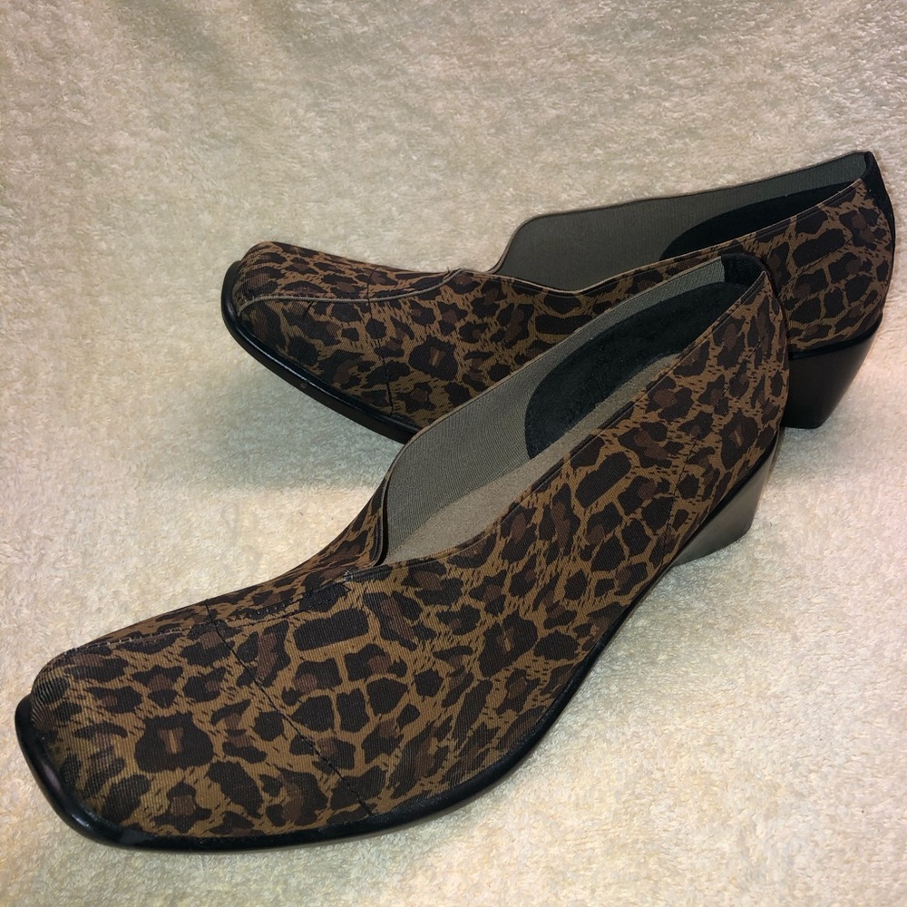 Charleston Shoe Co. Cape shoe